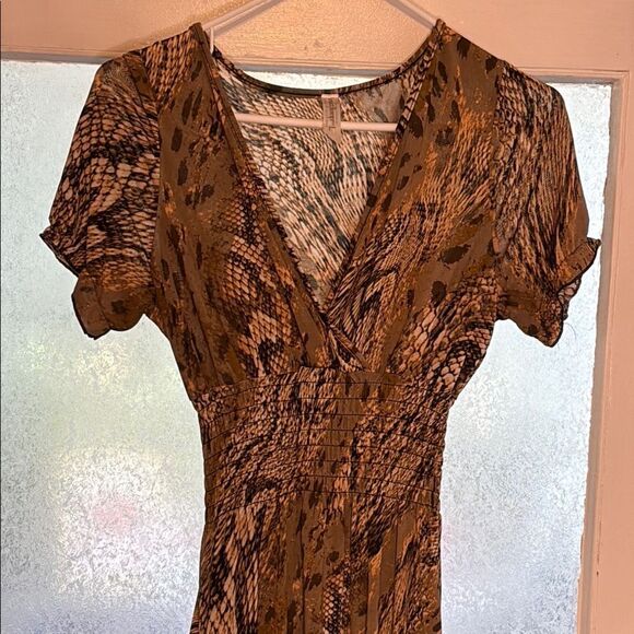 West Loop Women’s Brown Snake Print V-Neck Short Sleeve Maxi Dress Size Large - Picture 2 of 7